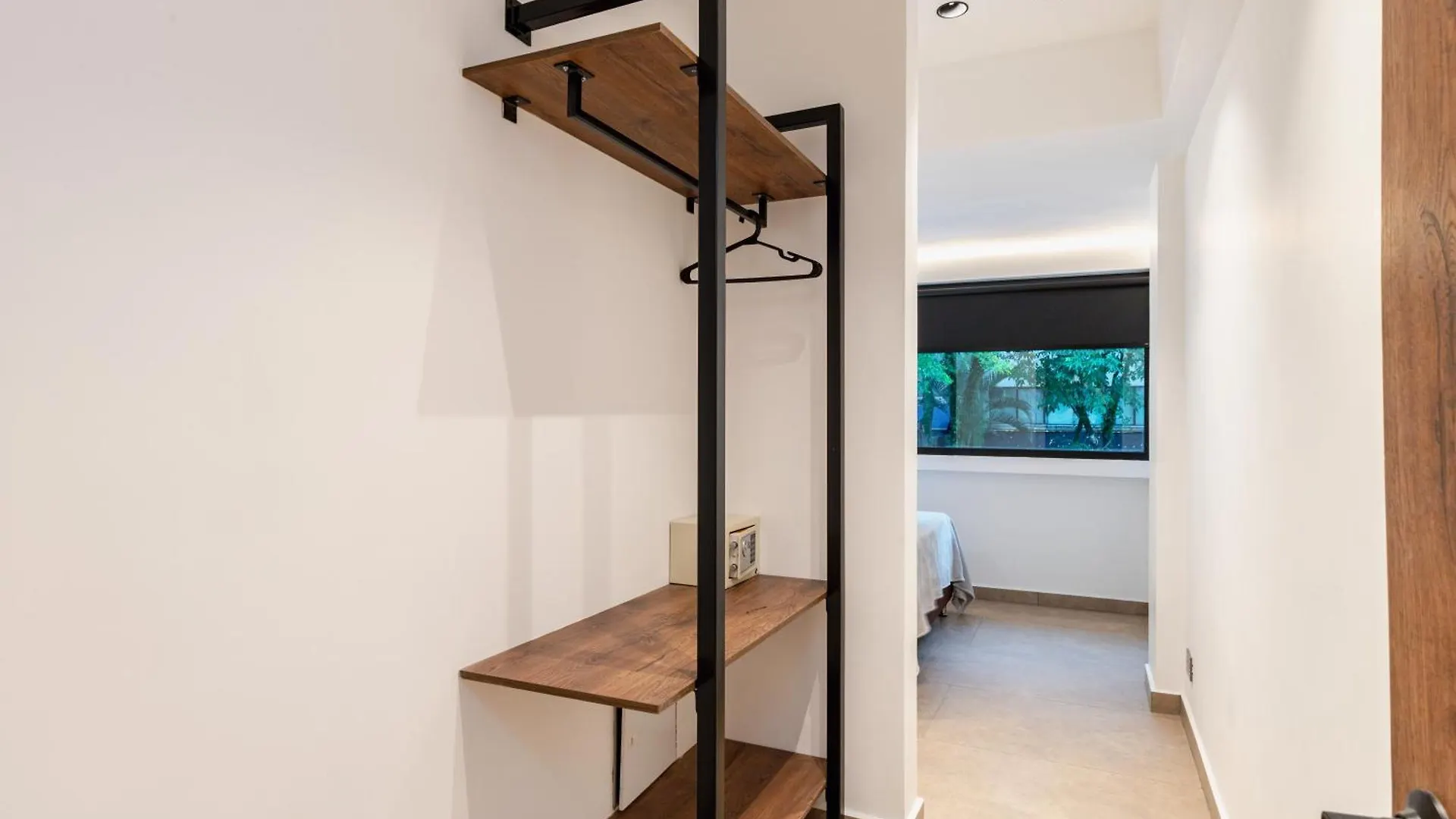 Ll 203 4Br 4Bath Apartment Close To Lleras Park - Poblado - Medellín 0*,  Kolombiya