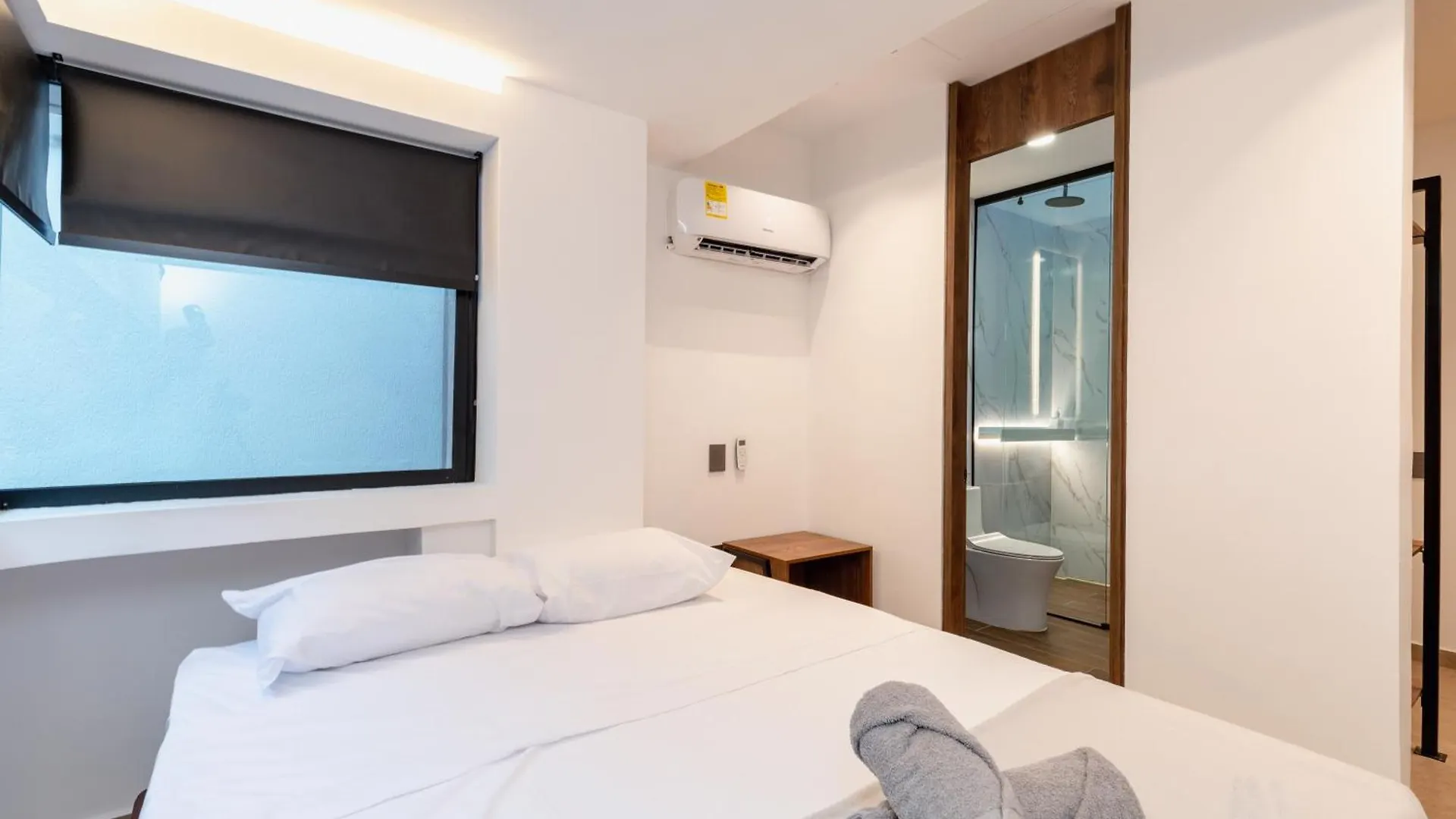 Ll 203 4Br 4Bath Apartment Close To Lleras Park - Poblado - Medellin