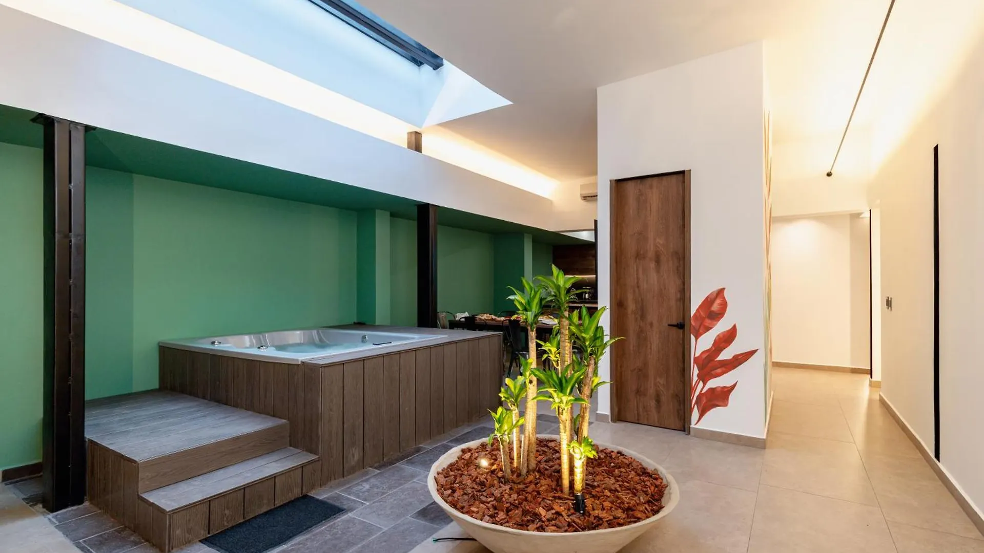 Ll 203 4Br 4Bath Apartment Close To Lleras Park - Poblado - Medellin 0*,