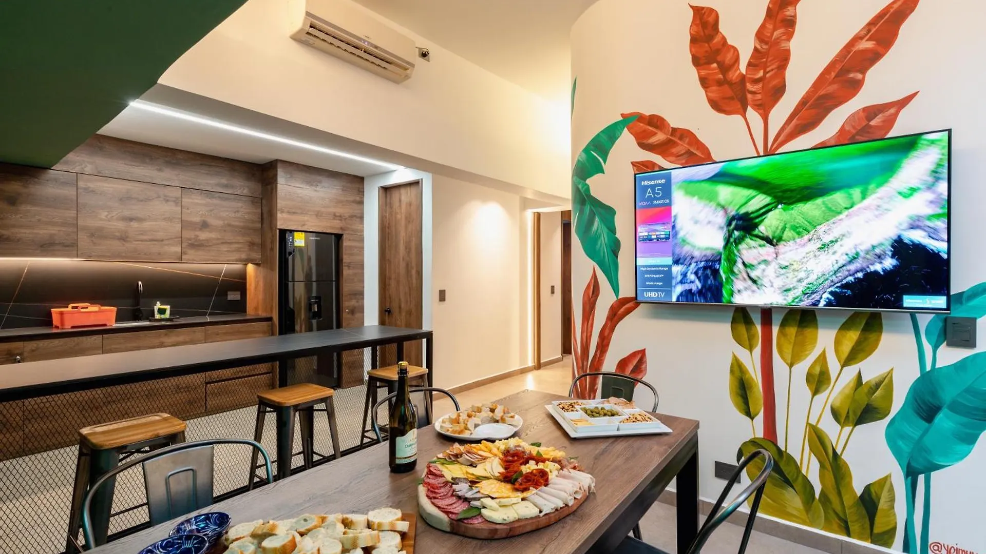 Ll 203 4Br 4Bath Apartment Close To Lleras Park - Poblado - Medellin