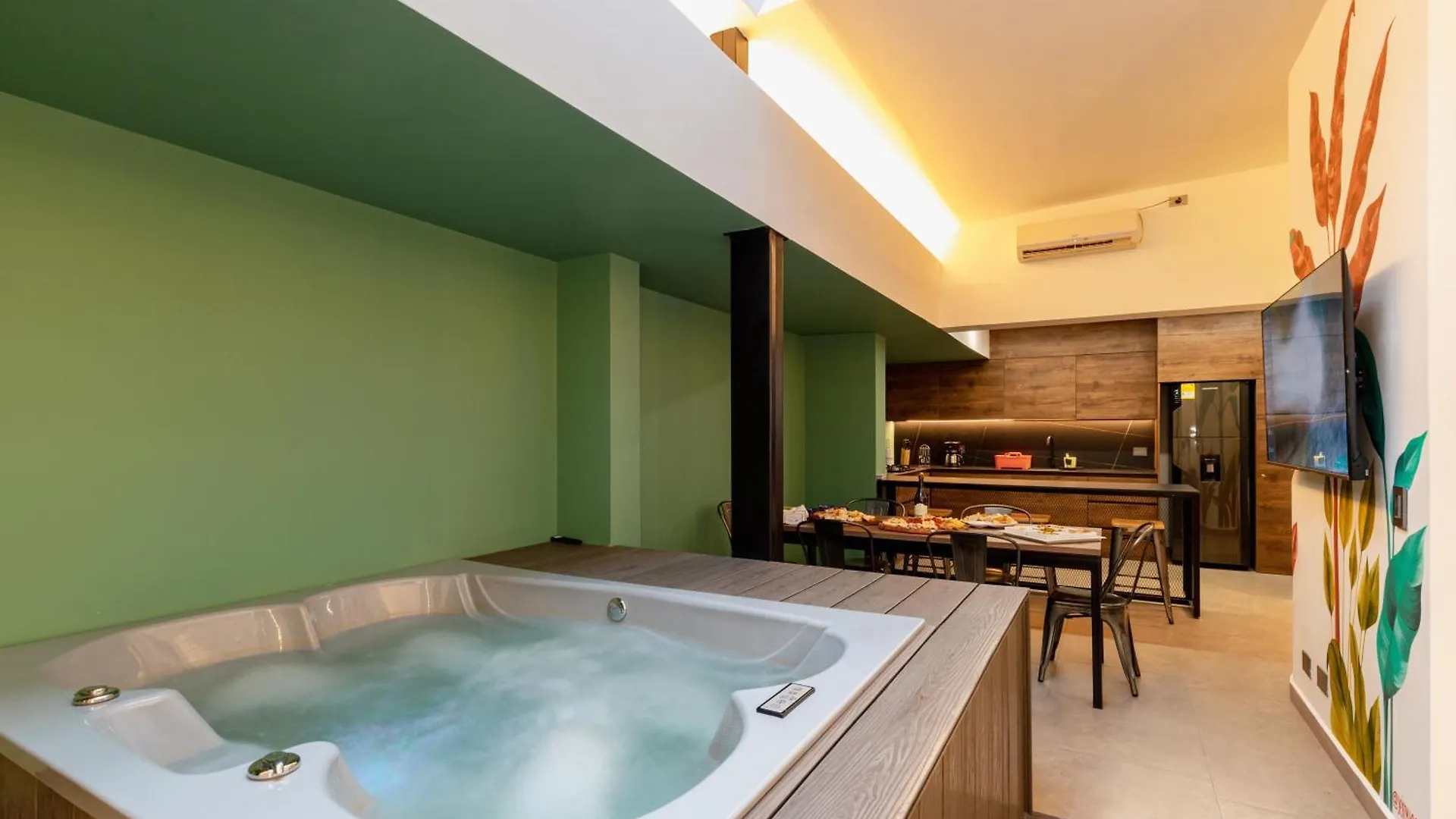 Ll 203 4Br 4Bath Apartment Close To Lleras Park - Poblado - Medellin Colombia