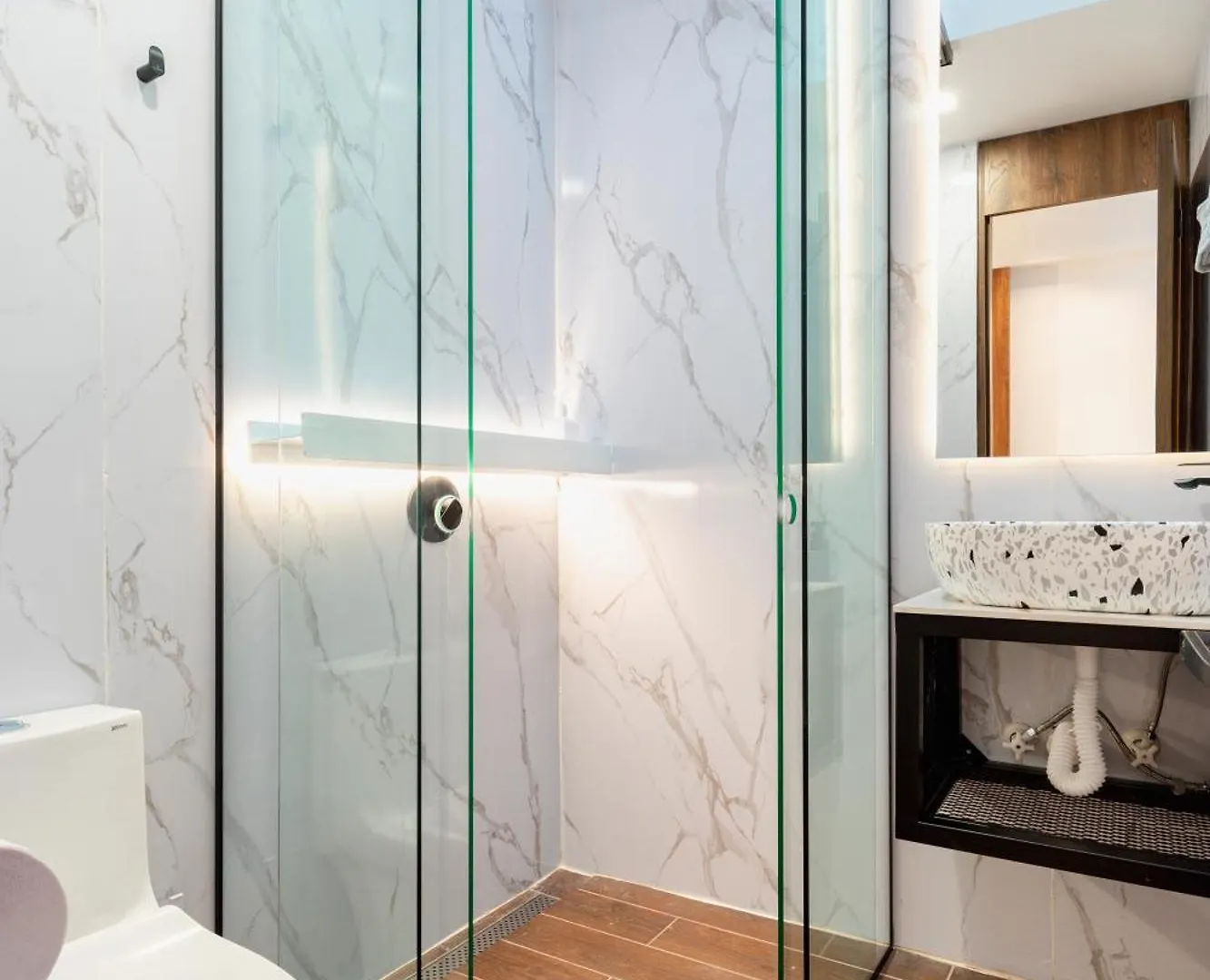 Ll 203 4Br 4Bath Apartment Close To Lleras Park - Poblado - Medellin