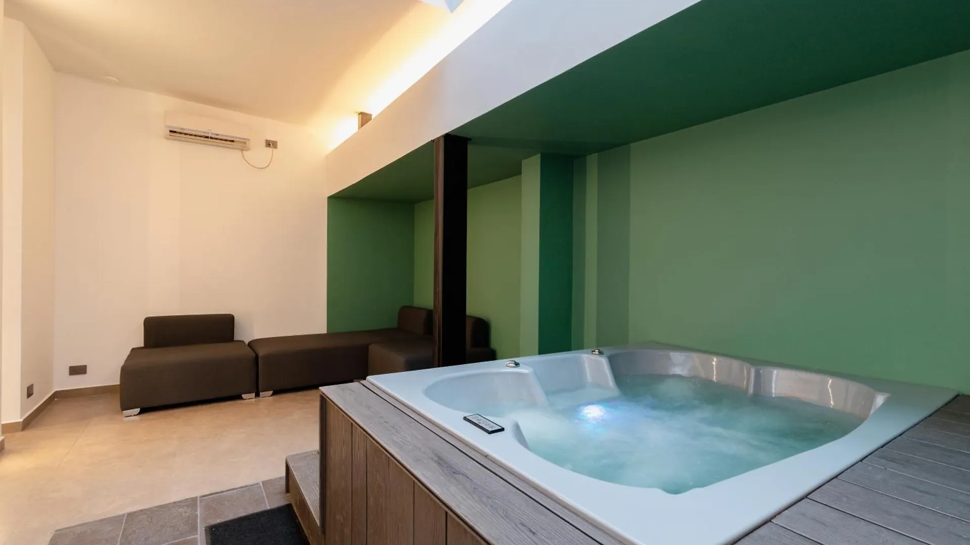 Ll 203 4Br 4Bath Apartment Close To Lleras Park - Poblado - Medellin
