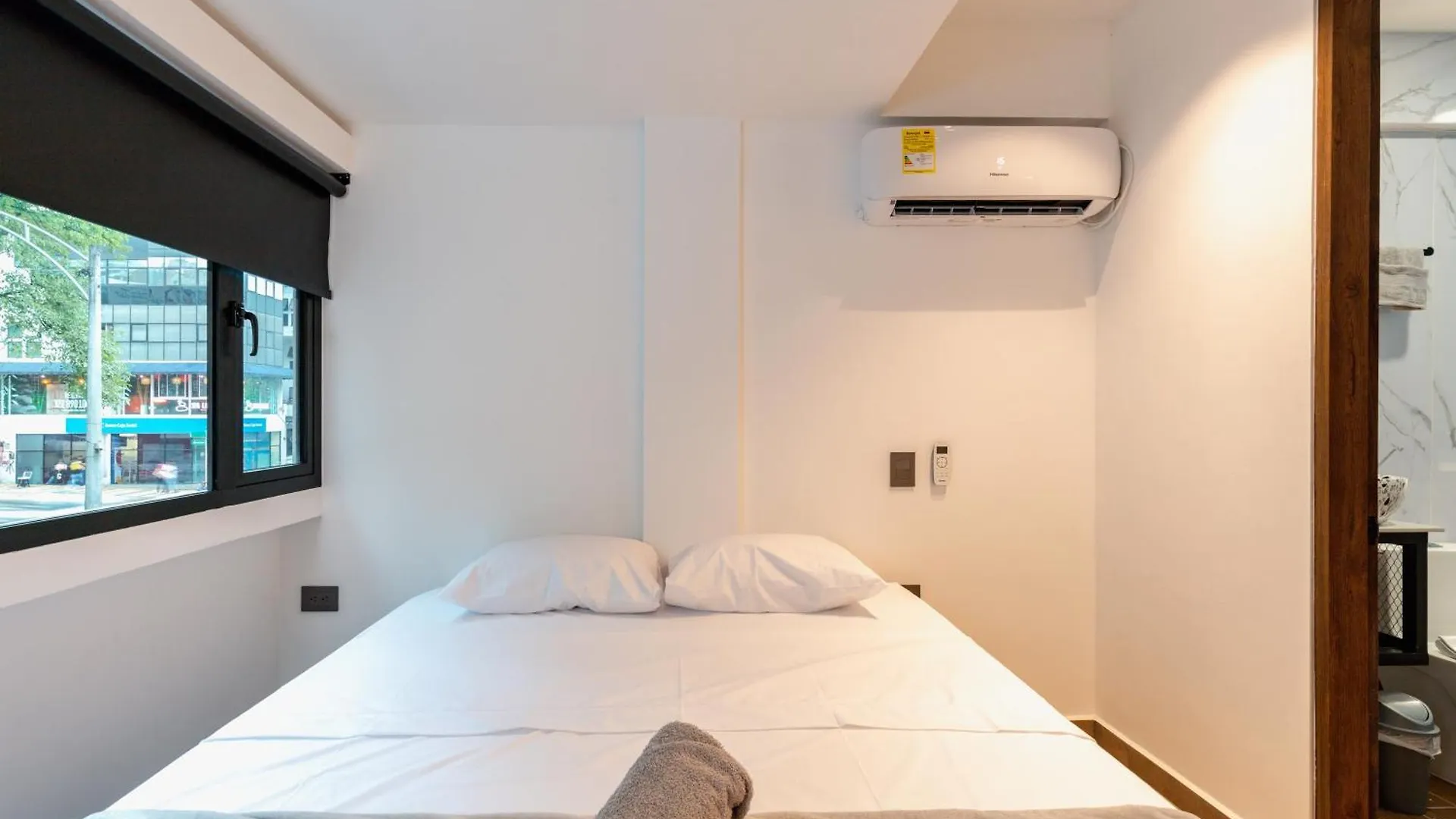 Ll 203 4Br 4Bath Apartment Close To Lleras Park - Poblado - Medellin