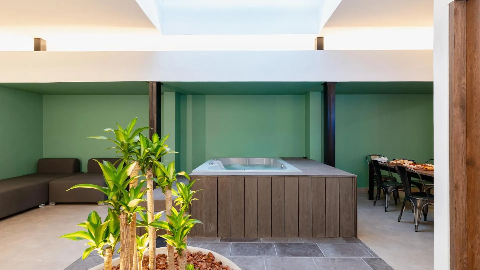 Ll 203 4Br 4Bath Apartment Close To Lleras Park - Poblado - Medellin 0*,