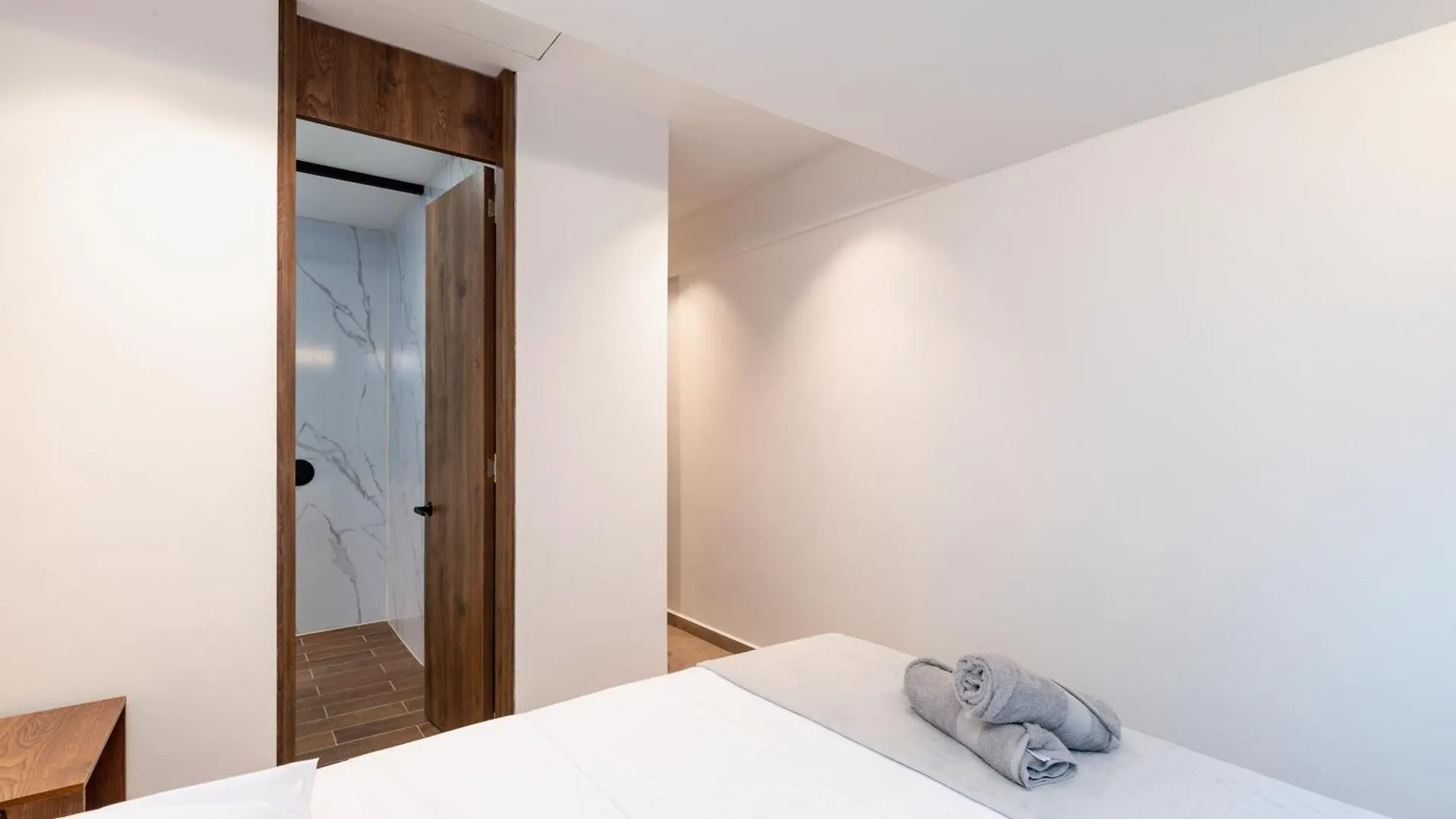 Ll 203 4Br 4Bath Apartment Close To Lleras Park - Poblado - Medellin